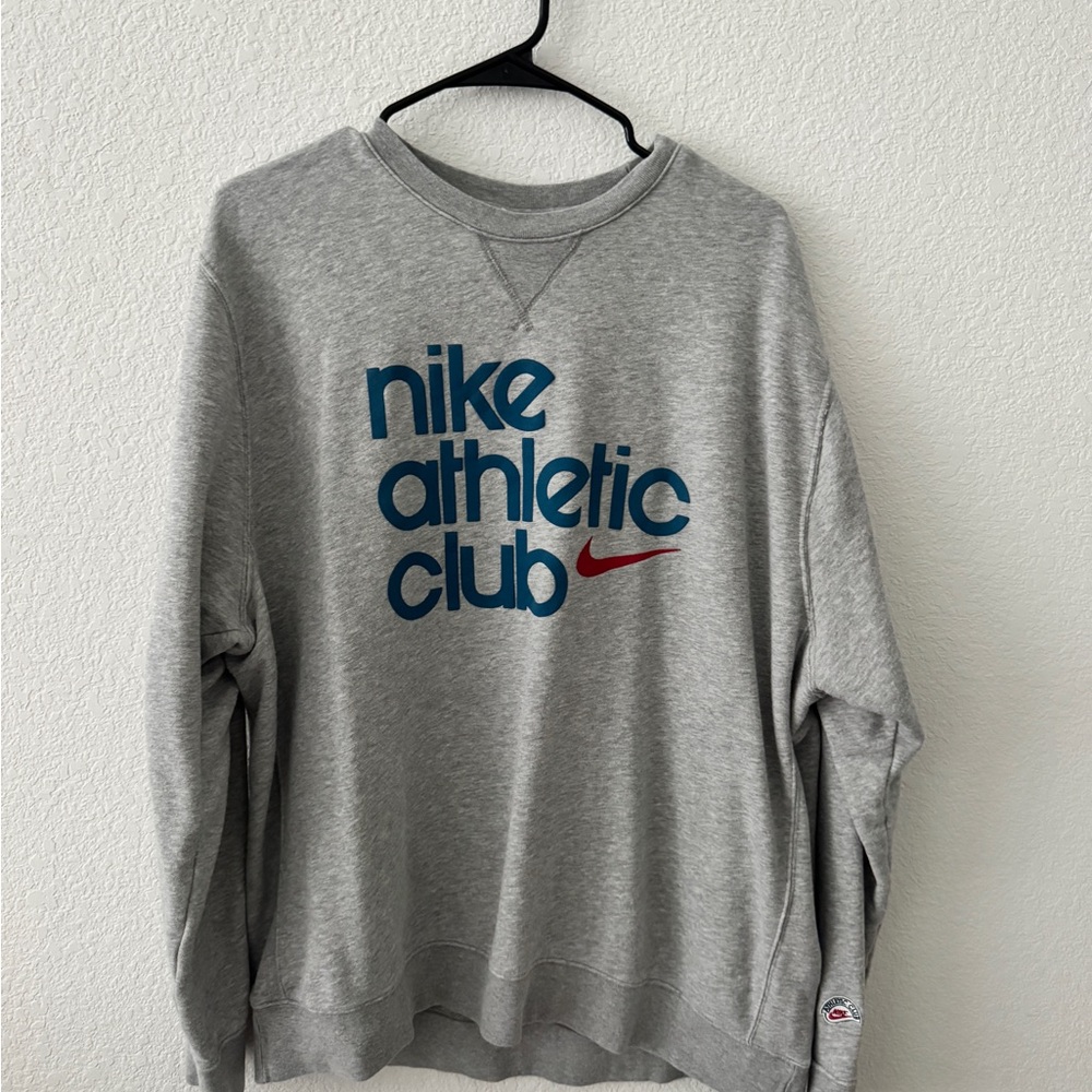 Nike Men's Gray Athletic Club Sweater